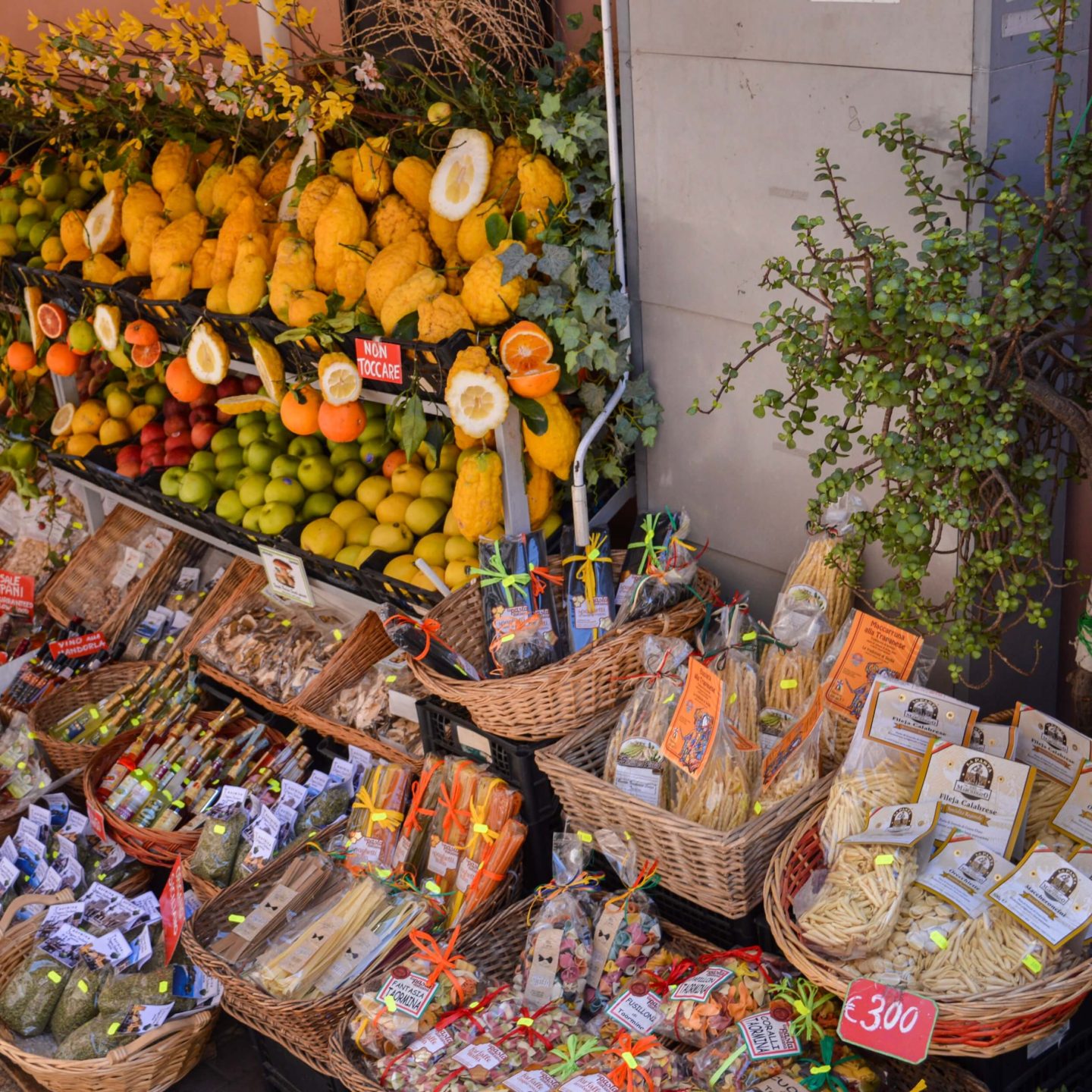 Taormina Fruit Truck