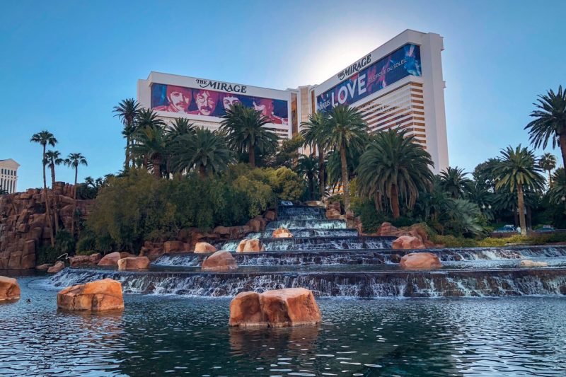 Top 10 Things to Do and See in Las Vegas - SCROLL THE GLOBE