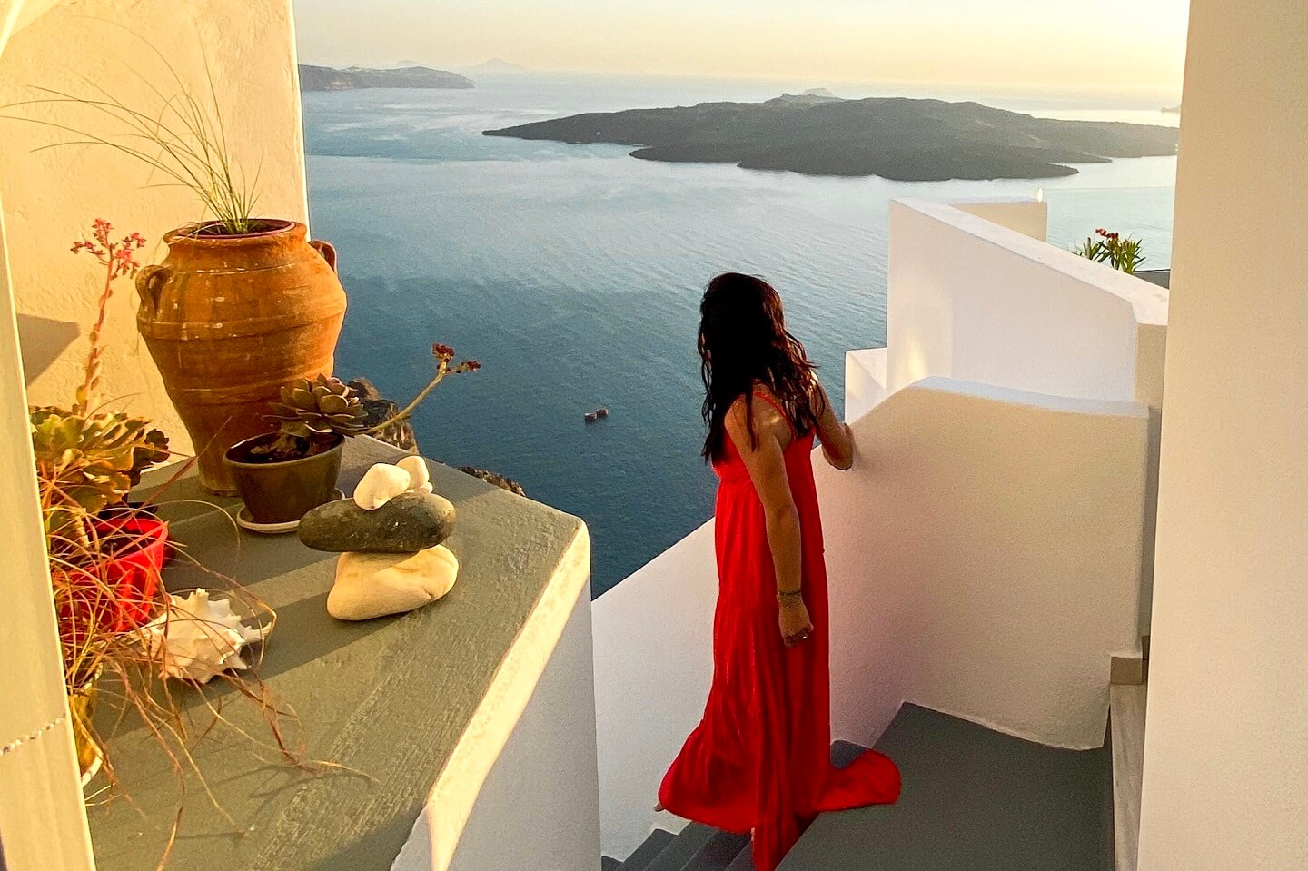 best place to stay in santorini for sunset