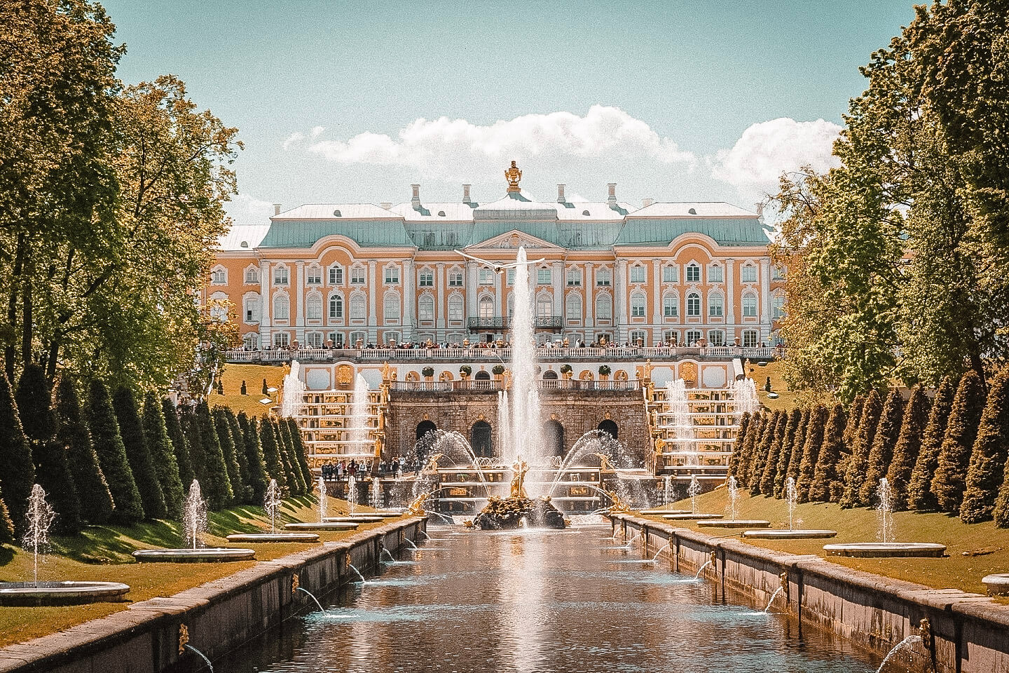 Petrohradský Palác Říjen