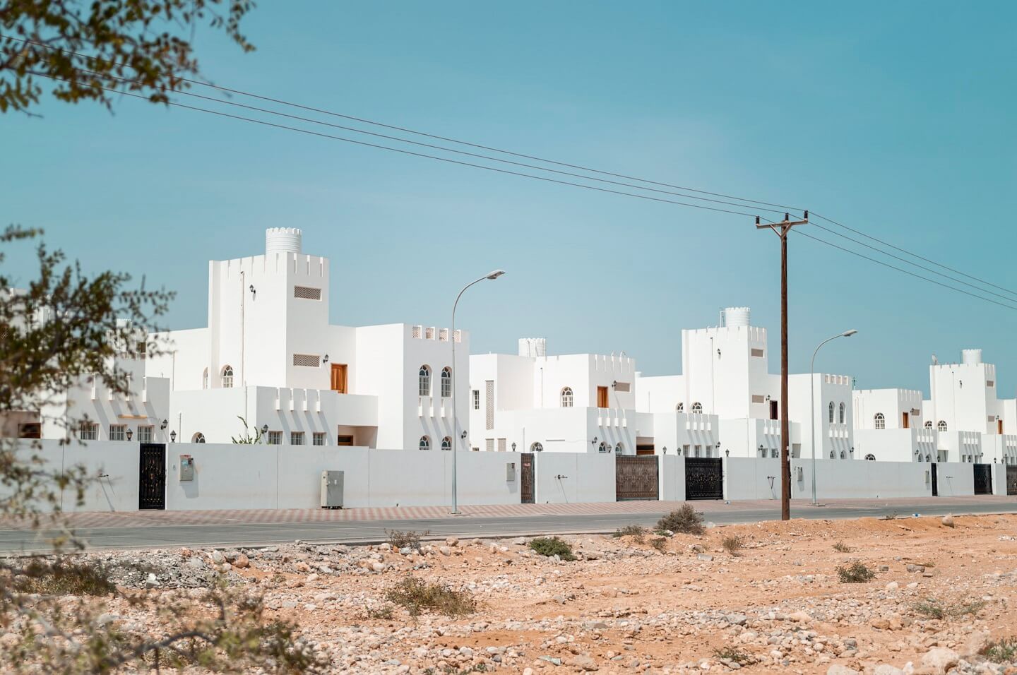 White houses stop during Oman road trip
