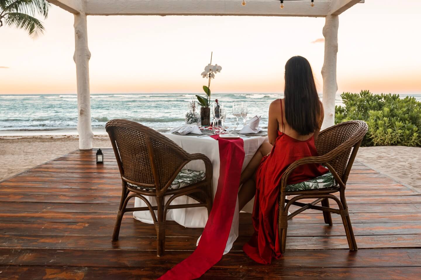 Romantic private dinner at the beach
