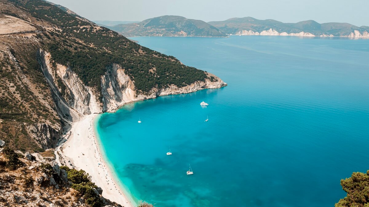 10 Most Wonderful Beaches in Kefalonia - SCROLL THE GLOBE