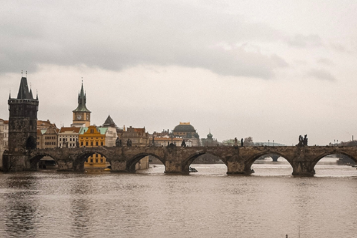 Visit Pragues