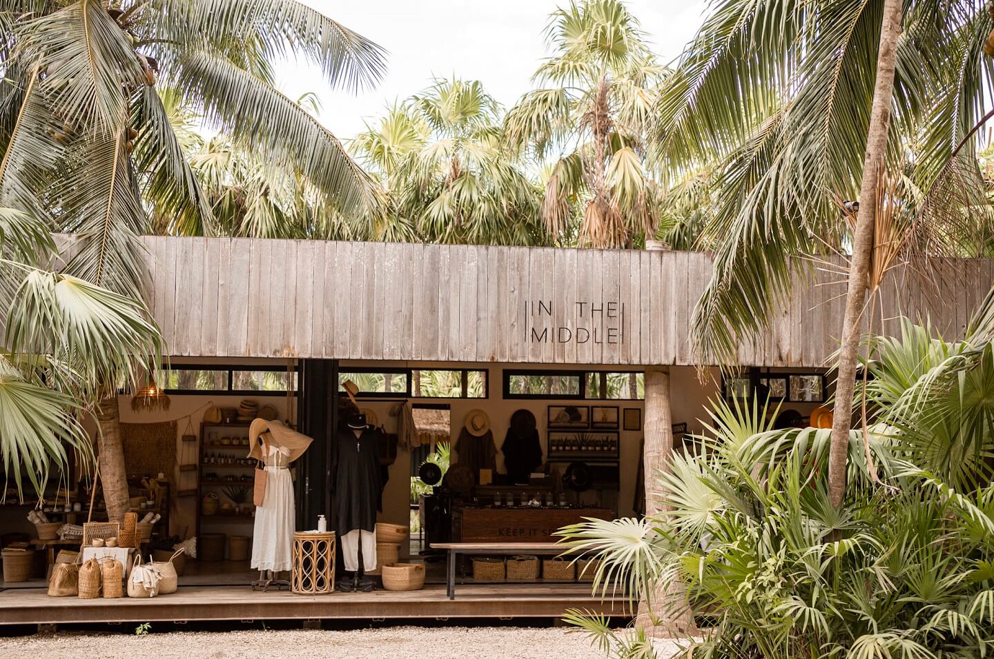 places to visit in tulum Clothes store