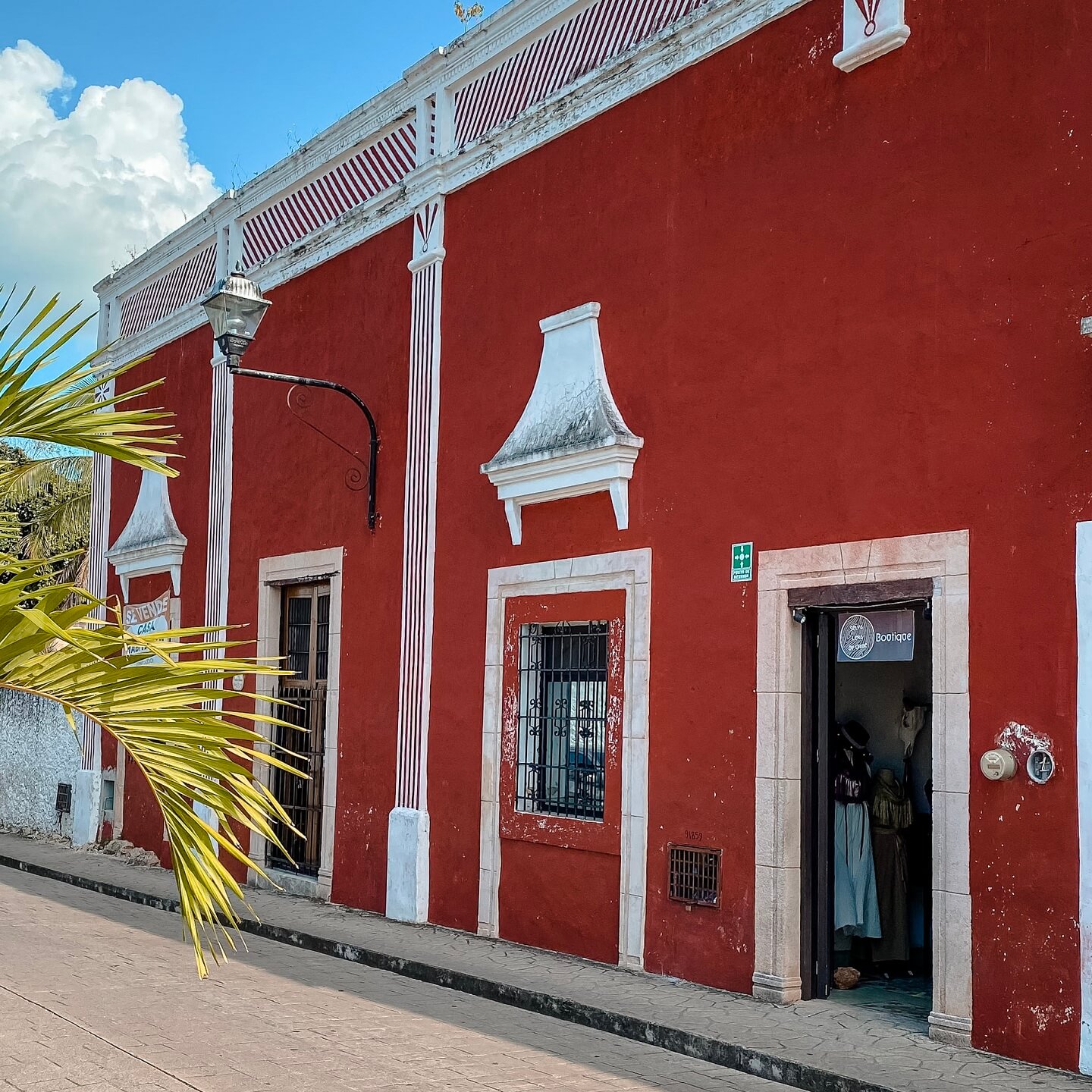 Red house in valladolid mexico
