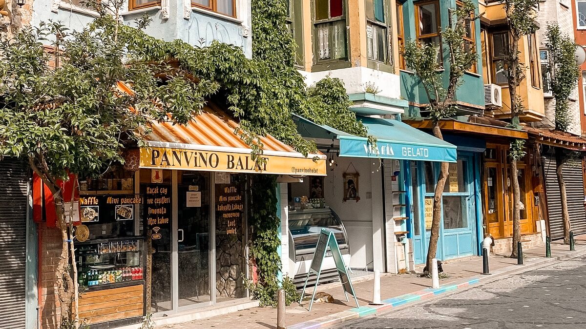 5 Best Places to Eat in Balat, Istanbul - SCROLL THE GLOBE