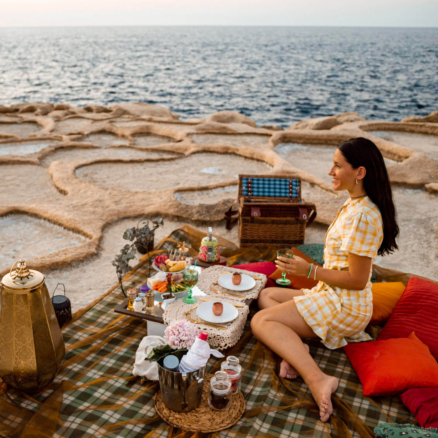Sunset luxury picnic Gozo, Malta