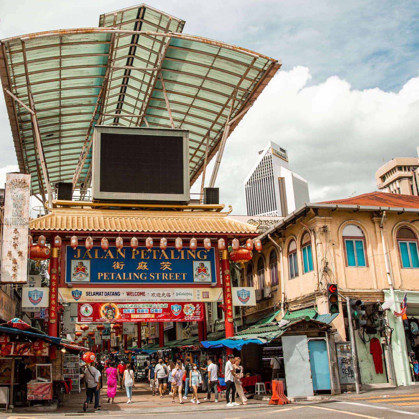 one week in malaysia chinatown gate